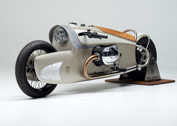 BMW R 18 The Crown Kingsto