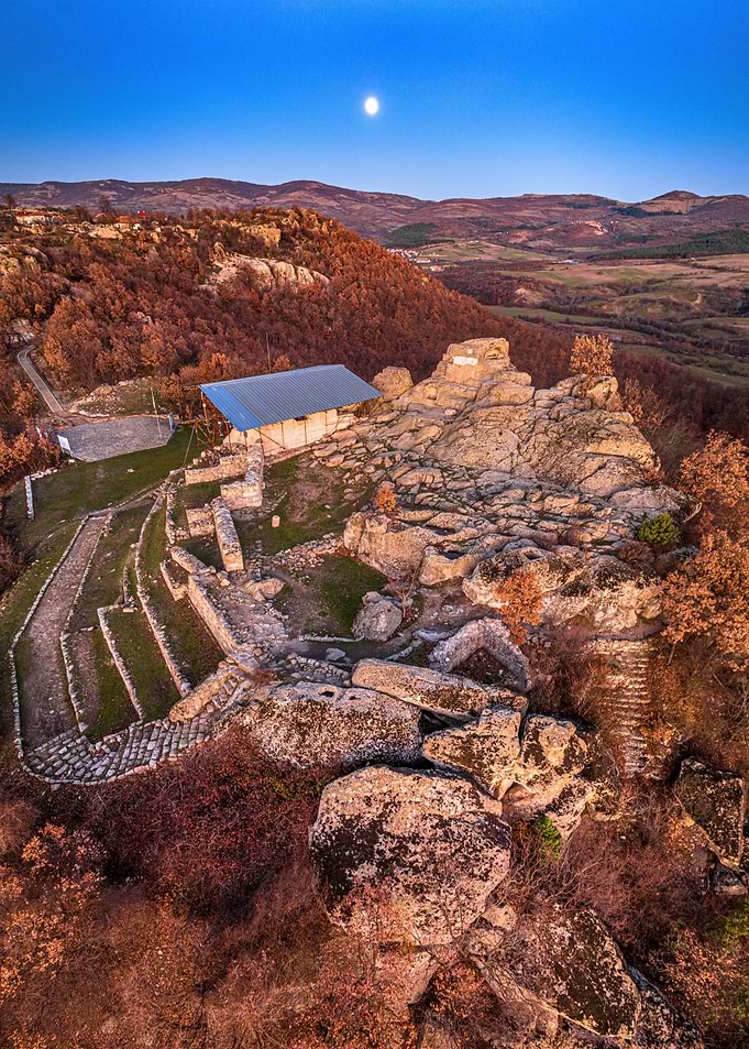 Tatul at sunset