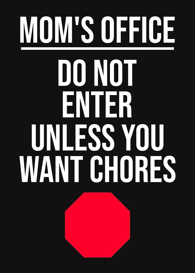 MOMS OFFICE BLACK