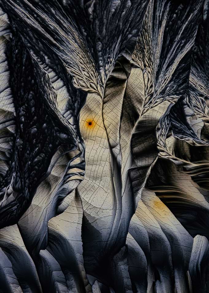 Crystal patterns XV