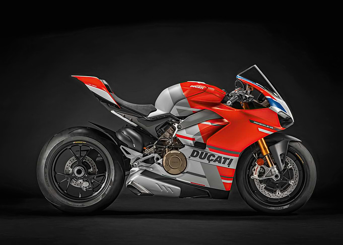 ducati superleggera v4