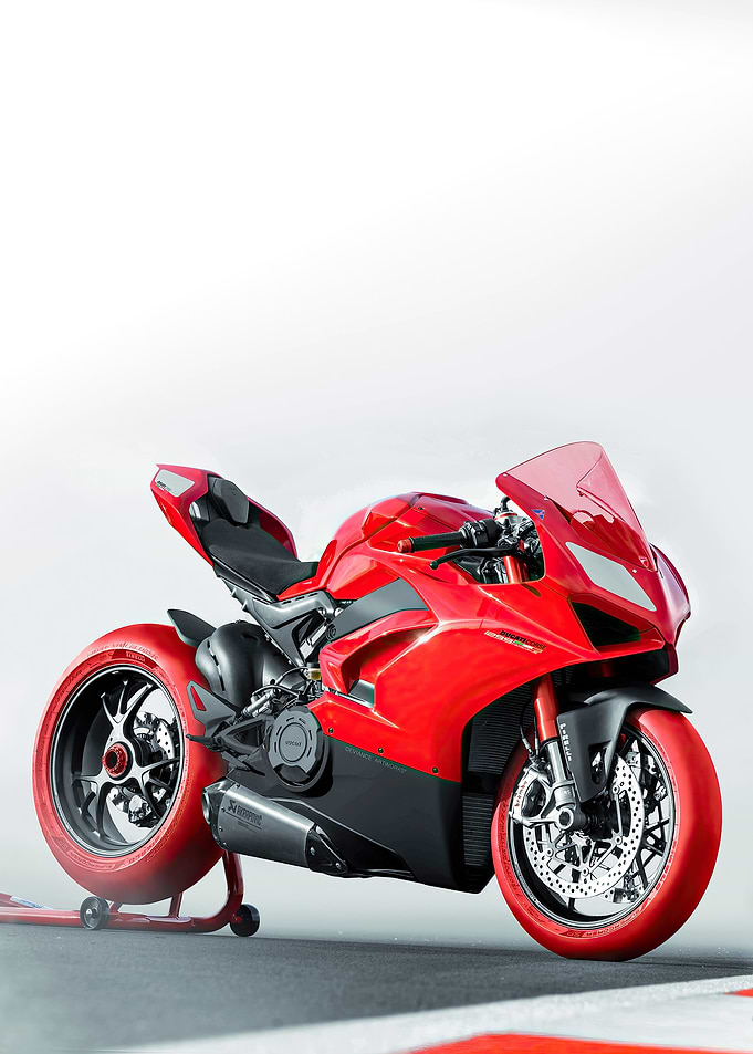 ducati superleggera v4