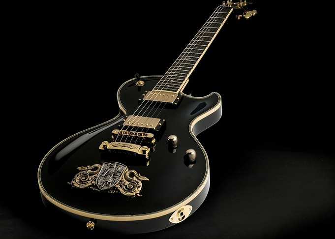Black Guitar