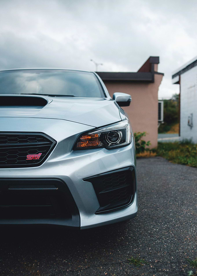 Facelift White car