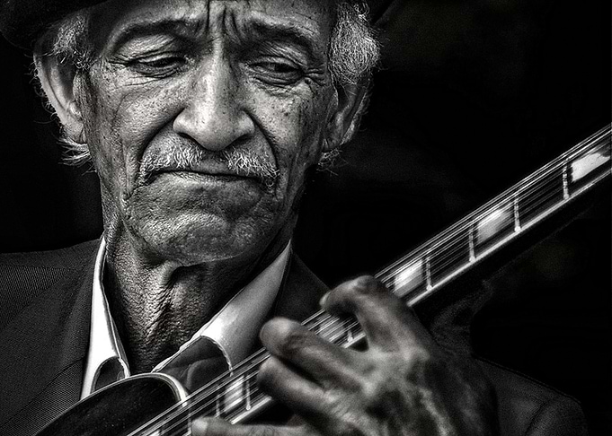 the guitarist