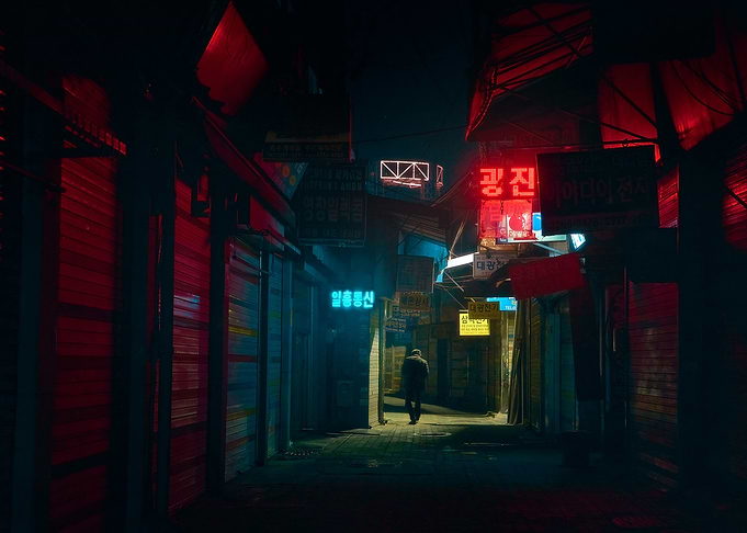 Seoul from Shadows