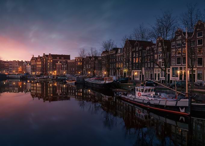 New Amsterdam 1