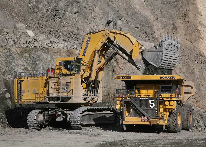 Excavator Dump Truck
