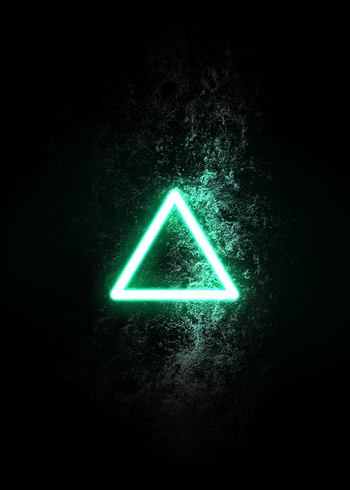NEON TRIANGLE