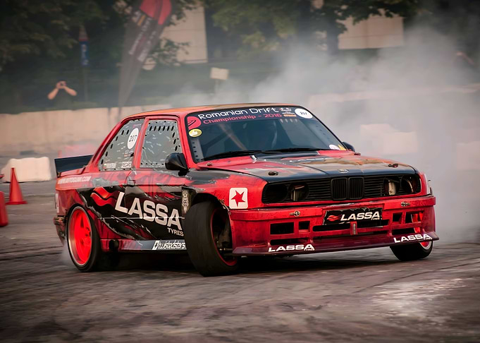 BMW e30