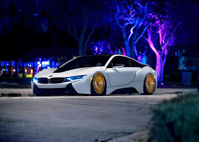 BMW I8