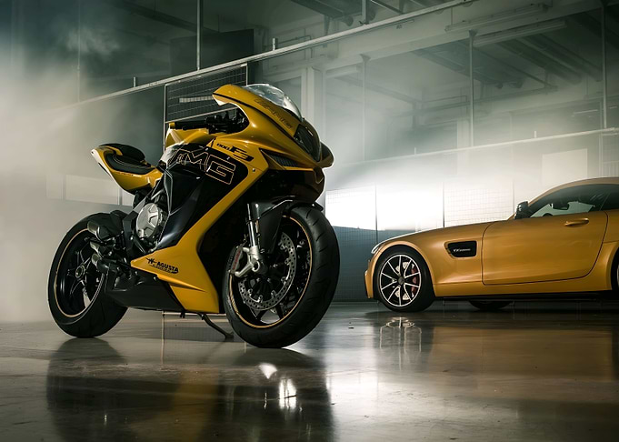 F3 800 Mercedes Benz