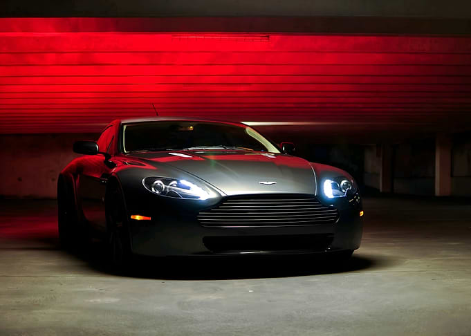 Aston Martin Vantage