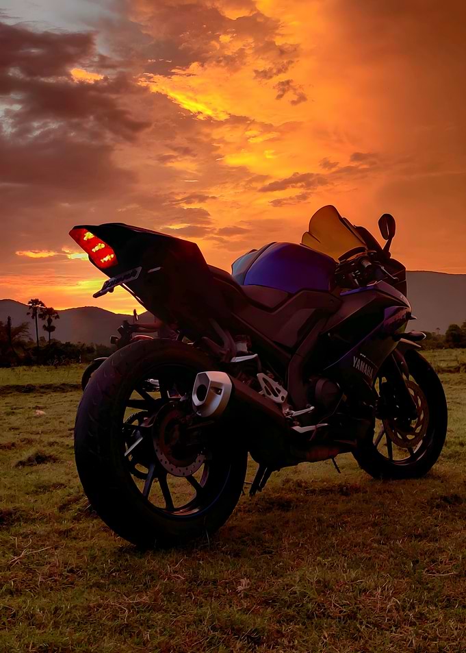 Yamaha R15