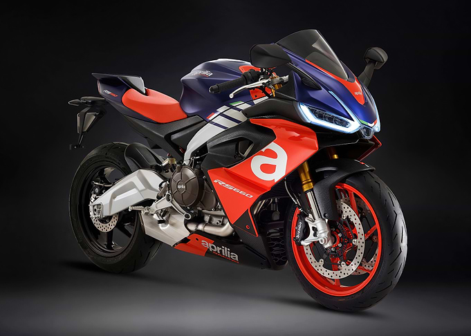 Aprilia rsv4