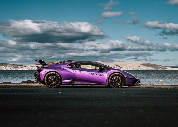 Lamborghini Huracan STO