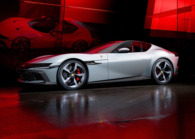 ferrari 12cilindri