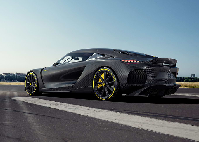 koenigsegg gemera carbon