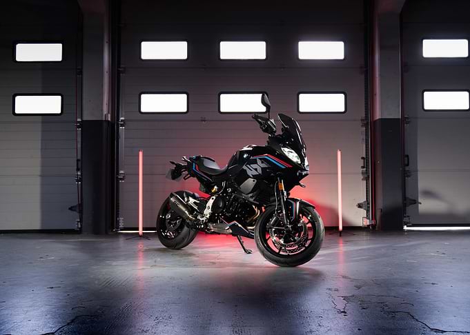 BMW F900 Sport