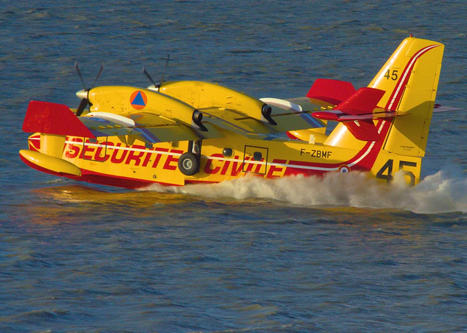 Canadair CL-415 of Sécurité Civile