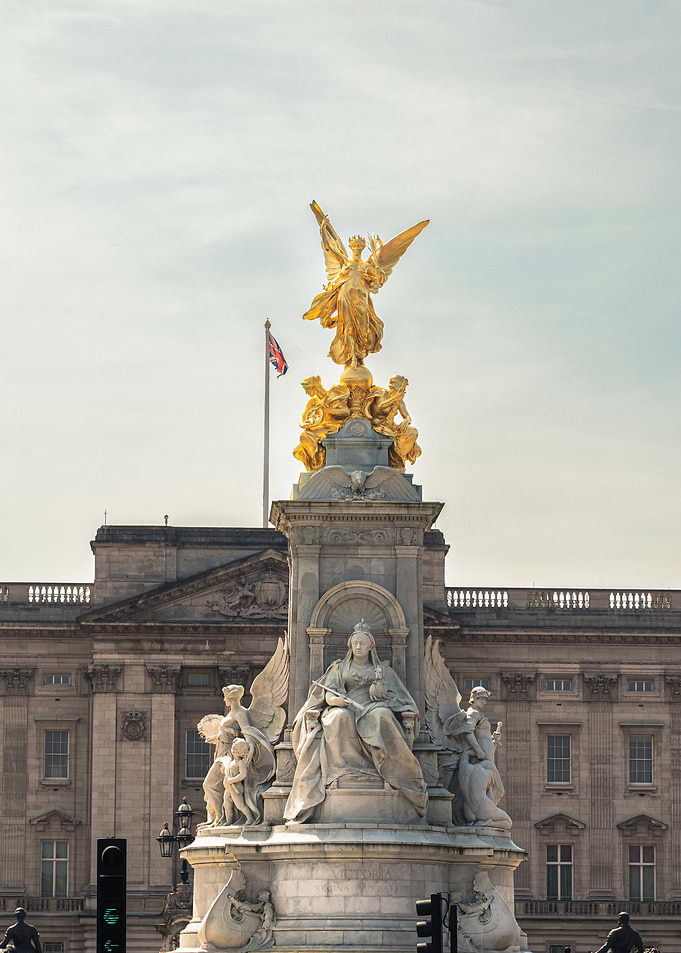 Victoria Memorial London