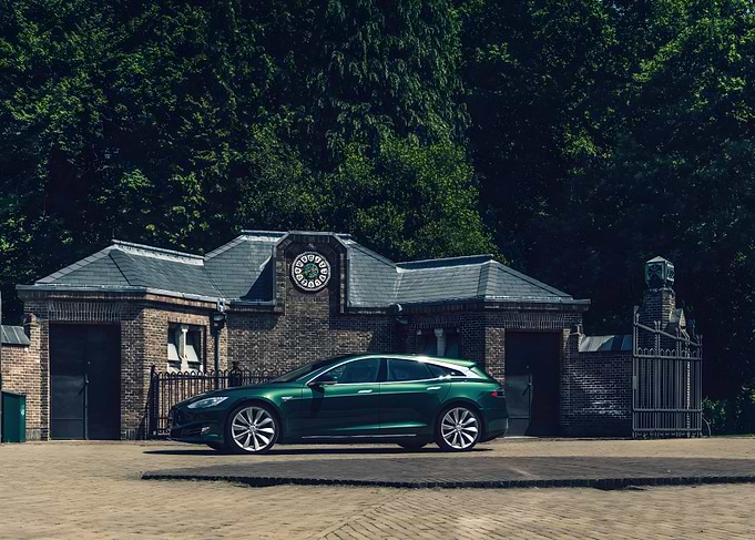 Tesla Model S Wagon
