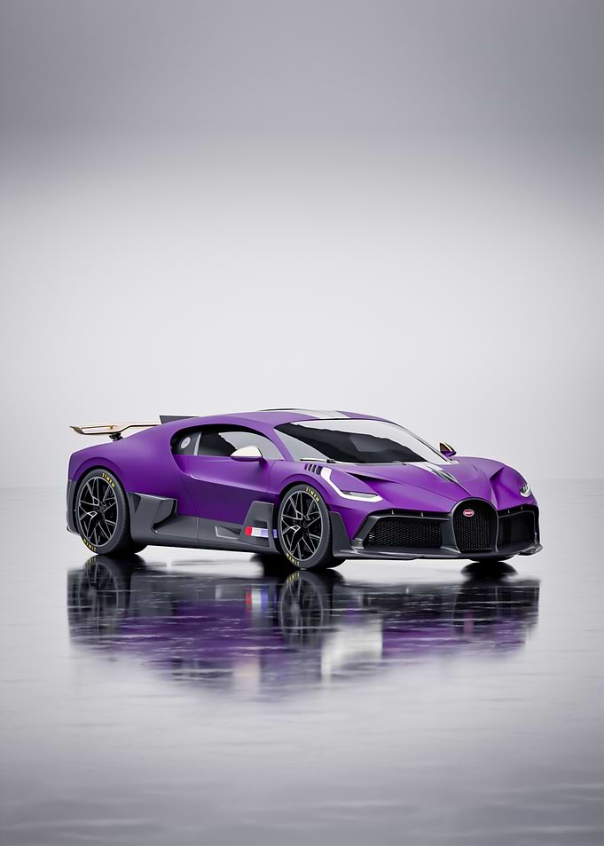 Bugatti Divo 2019 - Front Side View