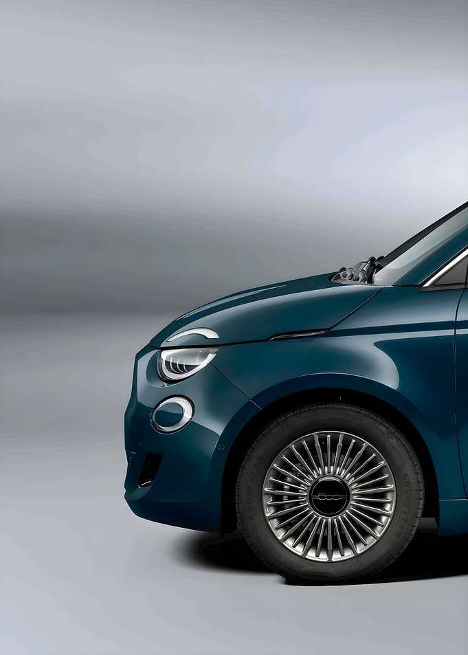 Fiat 500e Front View