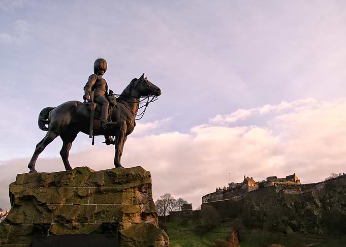 Edinburgh Castle & Royal Scots Greys monument
