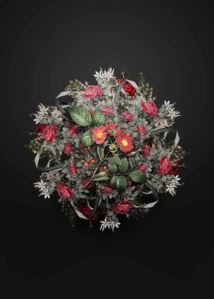 Redleaf Rose Wreath Floral Sphere