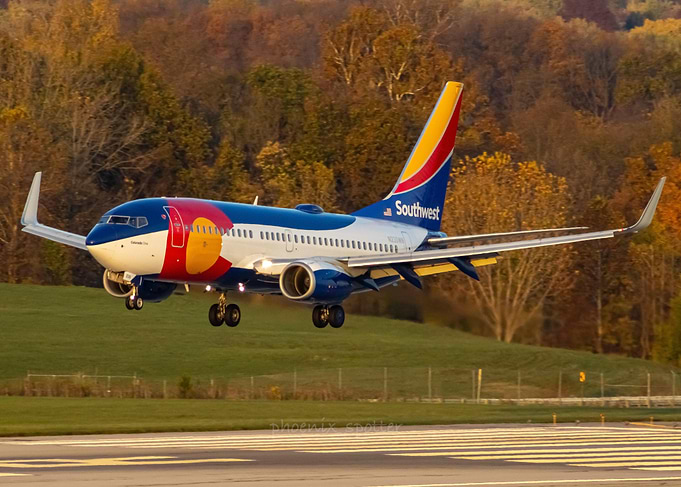 Southwest Airlines Boeing 737 Landing
