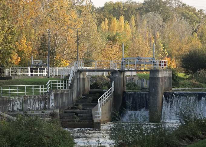 River Lock and Dam