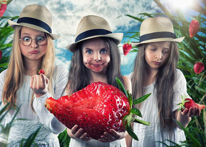 Giant Strawberry Girls