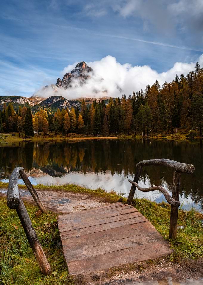 Wooden Bridge Over Mountain Lake | Dolomiten