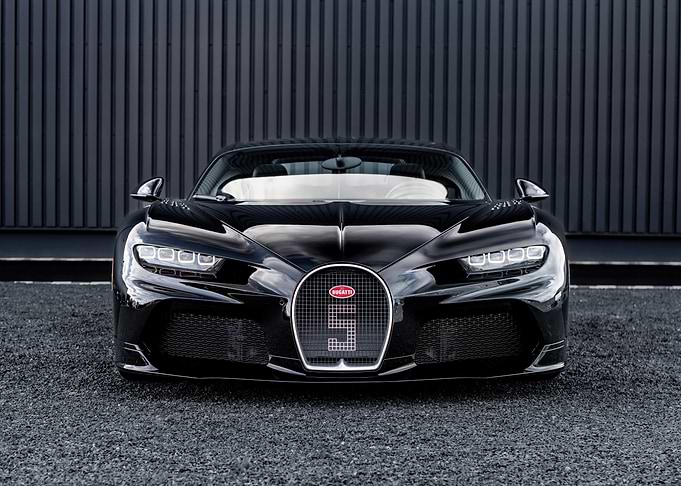 Black Bugatti Chiron