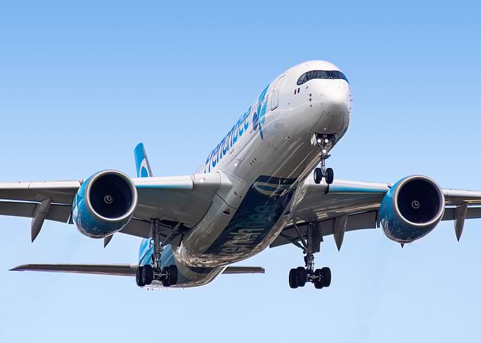 Airbus A350 Landing