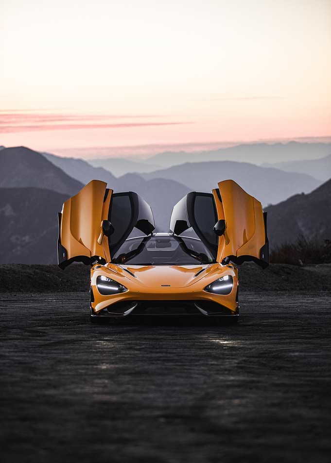 McLaren 765LT Sunset