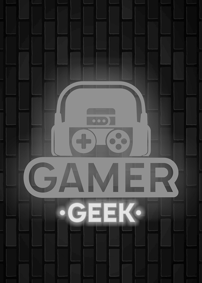 Gamer Geek Logo