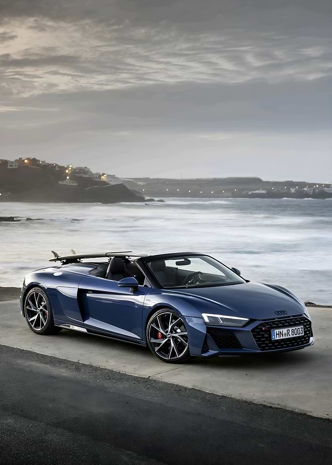 Audi R8 Spyder by the Sea