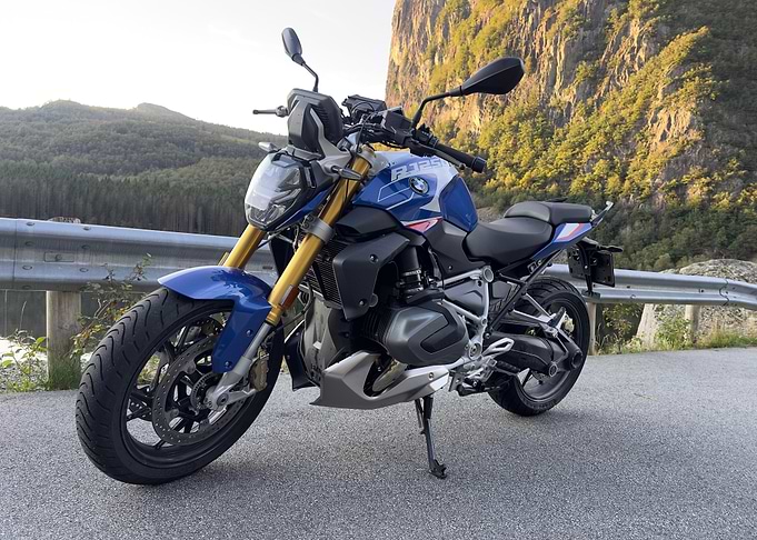 BMW R1250 R Motorcycle