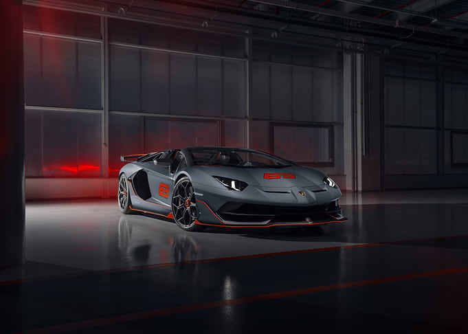 Lamborghini Aventador SVJ Roadster