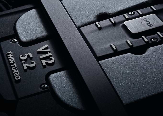 Aston Martin V12 Engine