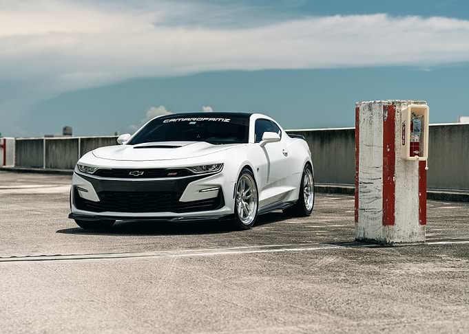 White Chevrolet Camaro