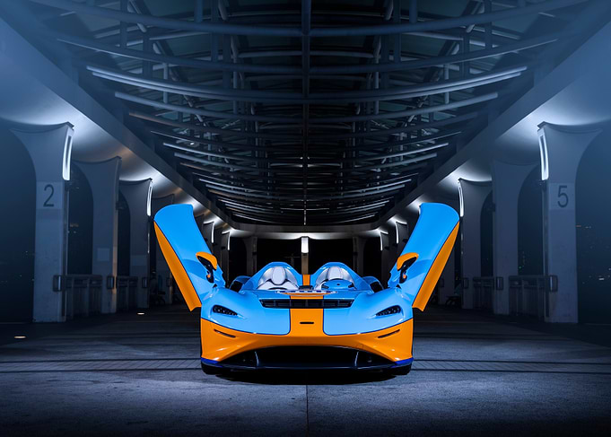 McLaren Speedtail in Blue and Orange