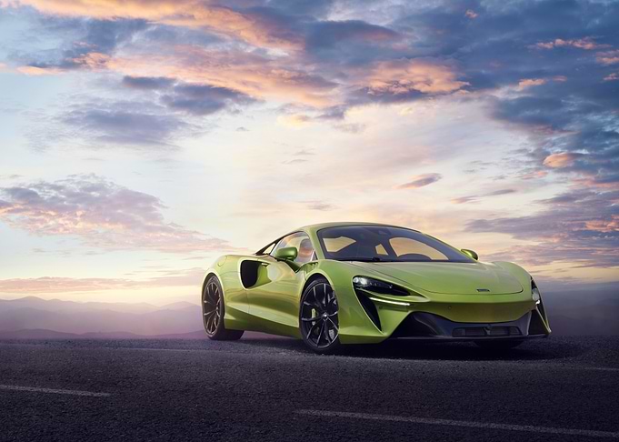 Green McLaren 765LT