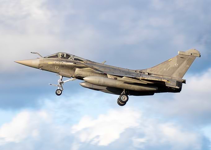 Rafale M with a cruise missile