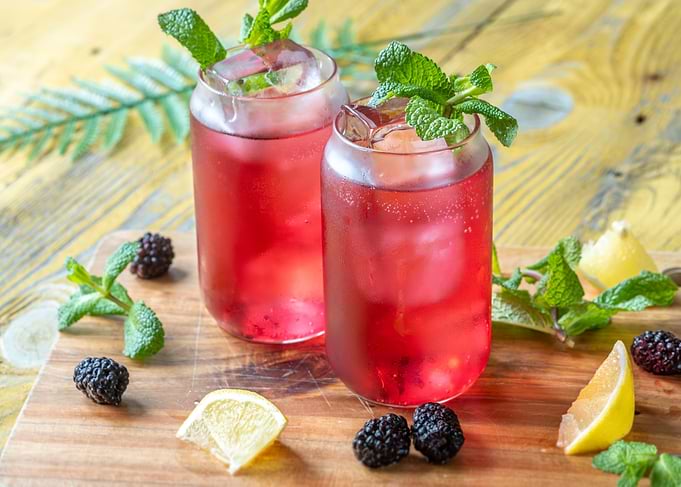 Refreshing Blackberry Lemonade