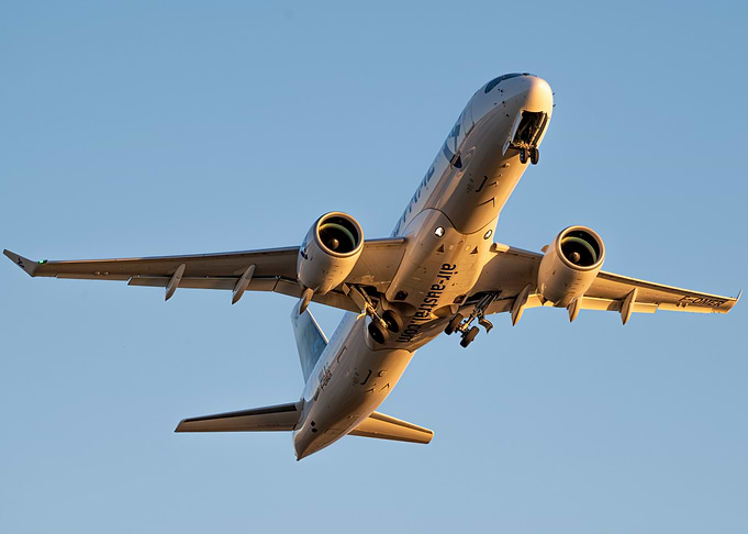 Air Austral A220 sunrise take off