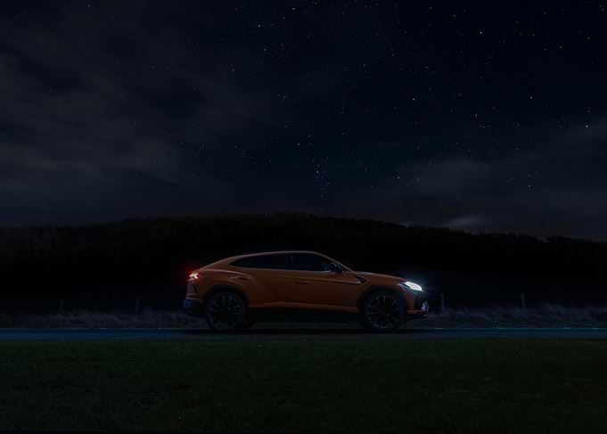 Lamborghini Urus Night Drive