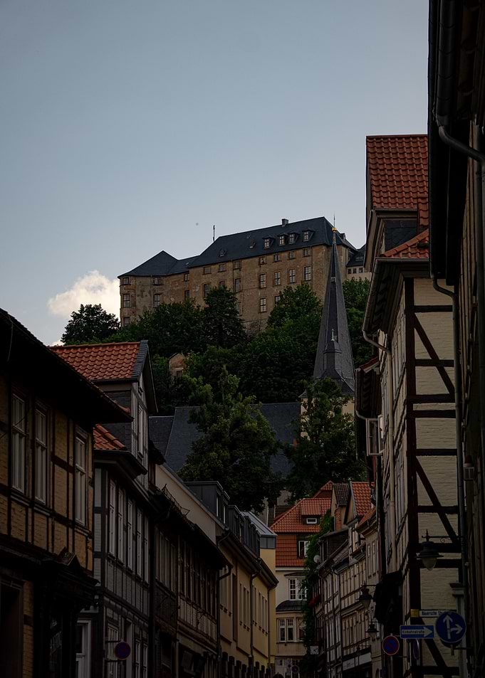 Path to the castle of Blankenburg